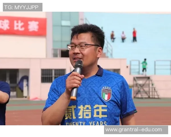 青春岁月中的足球明星们如何塑造了我们的梦想与激情